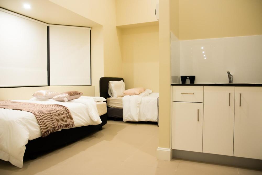 T&M House Hotel Strathfield Екстериор снимка