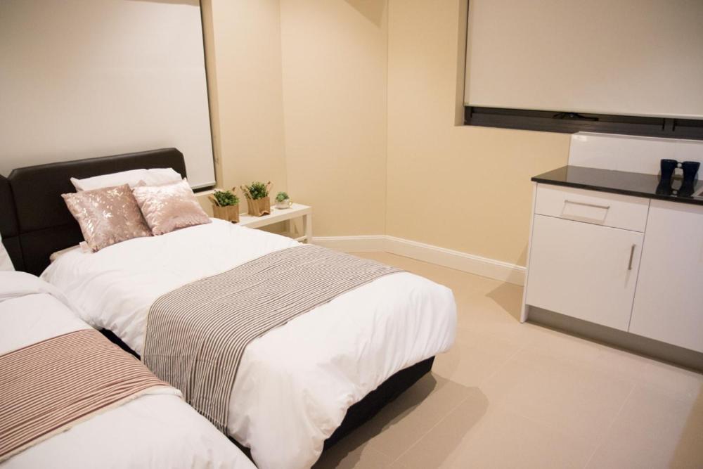 T&M House Hotel Strathfield Екстериор снимка