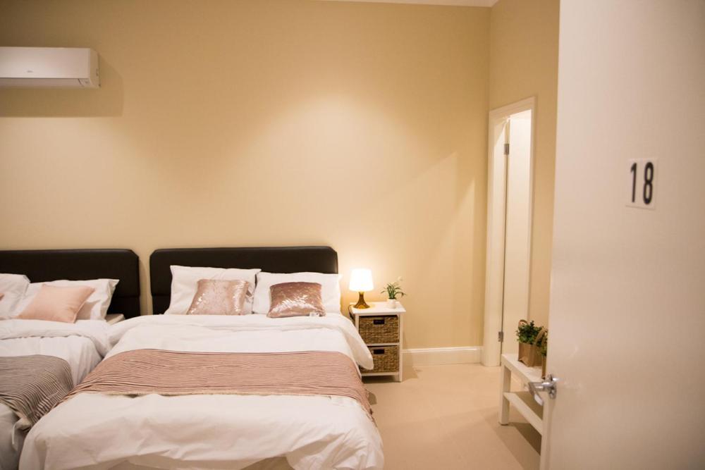 T&M House Hotel Strathfield Екстериор снимка