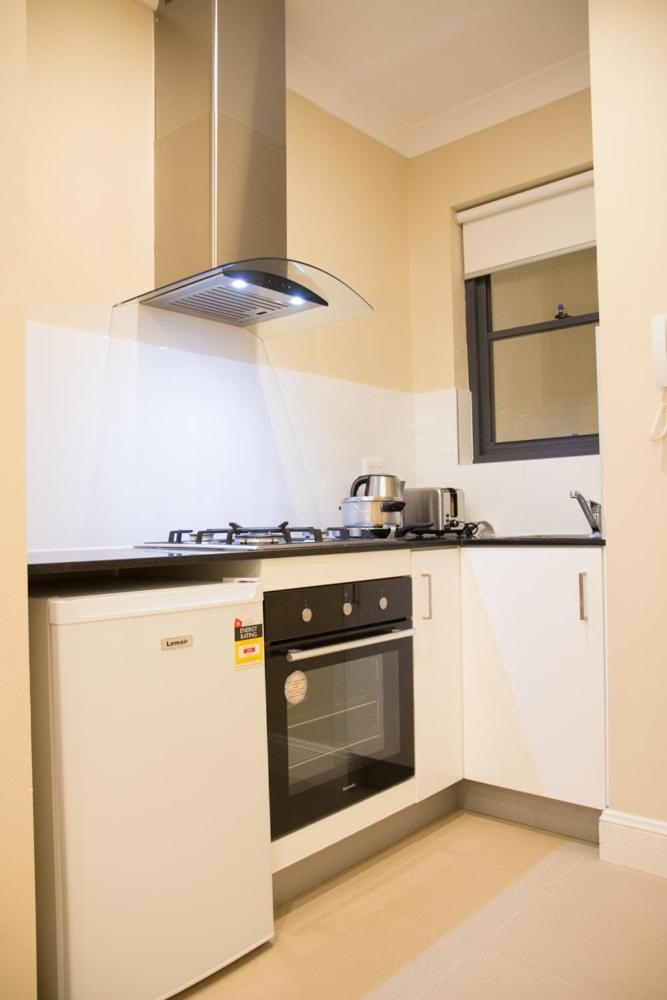 T&M House Hotel Strathfield Екстериор снимка